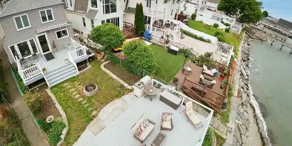 16 Homestead Ave