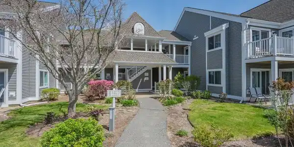 101 Fletcher Lane