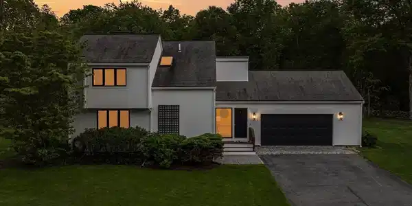 1277 Drift Road
