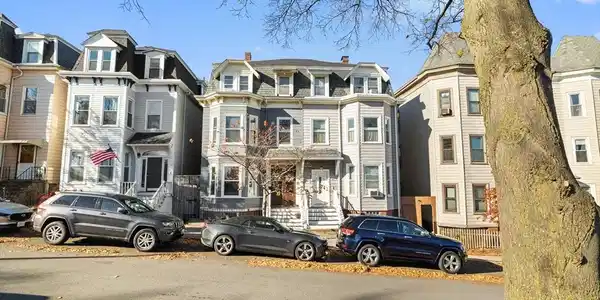 37 M St