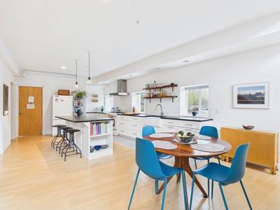 123 Sawyer St