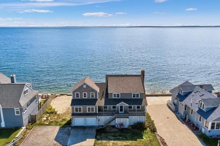 61 Menauhant Rd