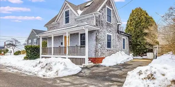4 Fairview Road