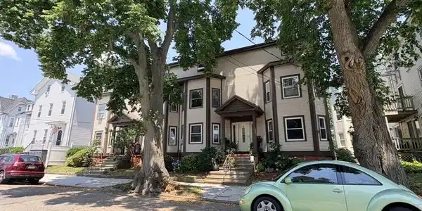 528 Cherry Street