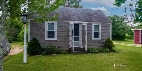34 Curtis Ln