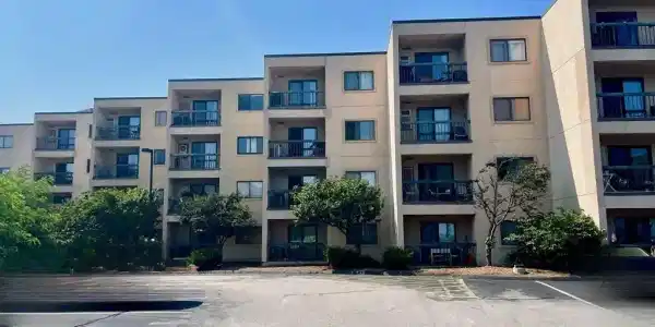 677 Quincy Shore Dr