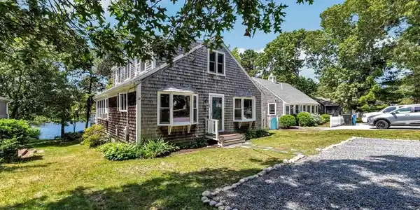 69 Shorewood Dr