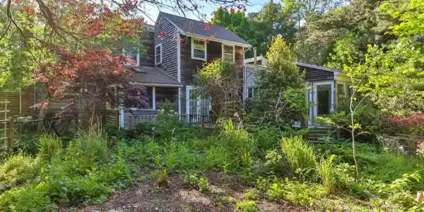 80 Old Long Pond Rd