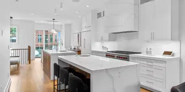 555 East Broadway