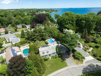 4 Bayview Ave