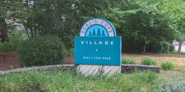 17 Beals Cove Road