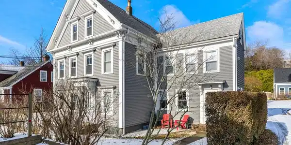 442 Commercial Street