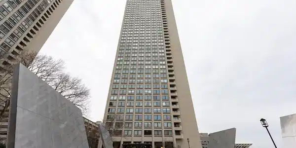 85 E India Row