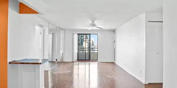 382 Ocean Ave