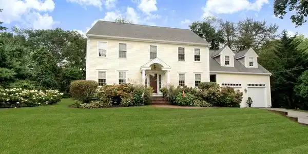 24 Wood Way