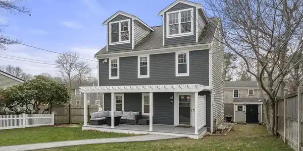 99 Shore Dr