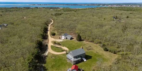 109 Litchfield Road
