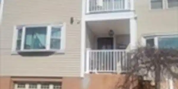 181 Suffolk Ave