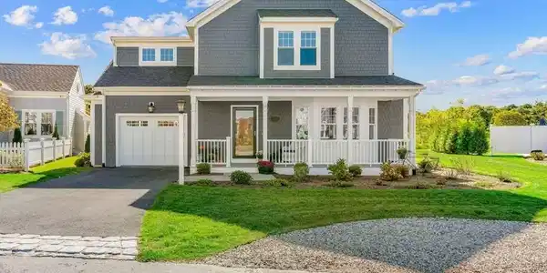12 Cobblestone Cir