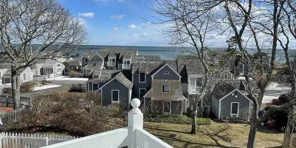 12 Barneys Ave