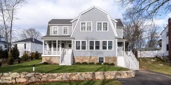 12 Lamberts Ln