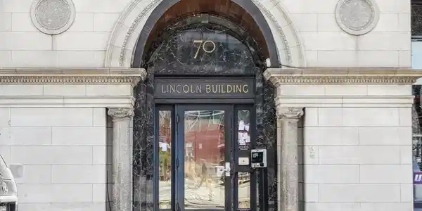 70 Lincoln St