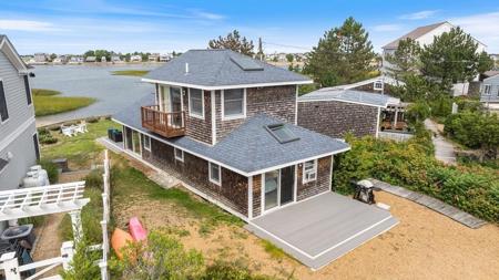 163 Old Point Rd