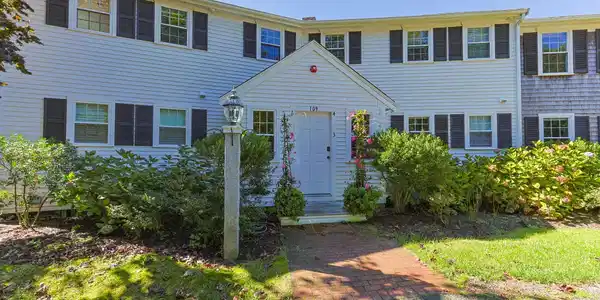 109 Misty Meadow Ln