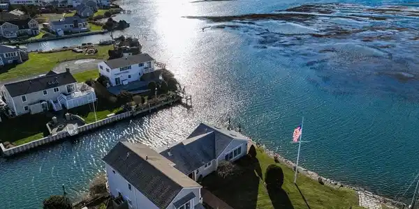 21 Cape Isle Dr