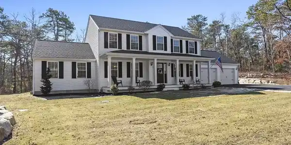 48 Shoals Ave