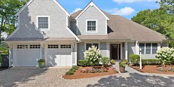 54 Greensward Circle