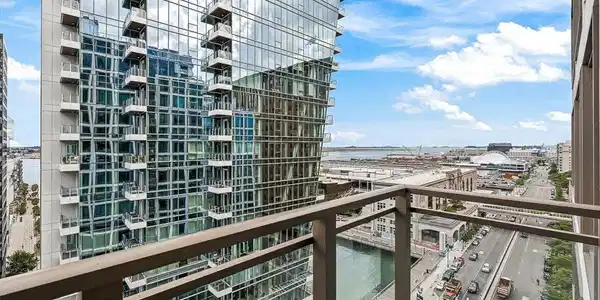 133 Seaport Blvd