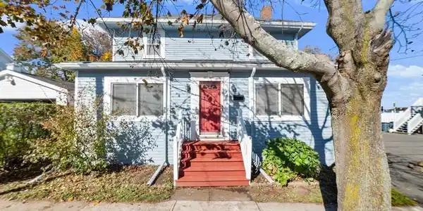 74 Arnold Rd