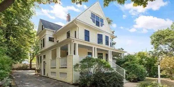 14 Mt Pleasant St