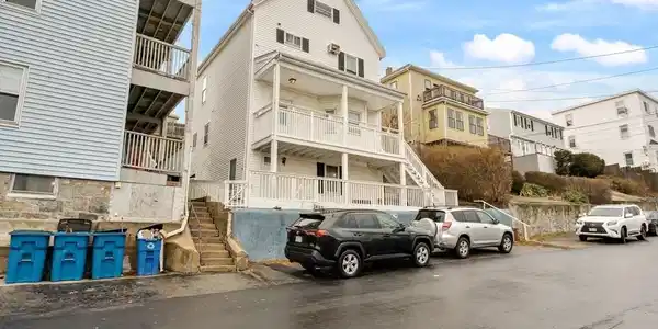 133 Pearl Ave