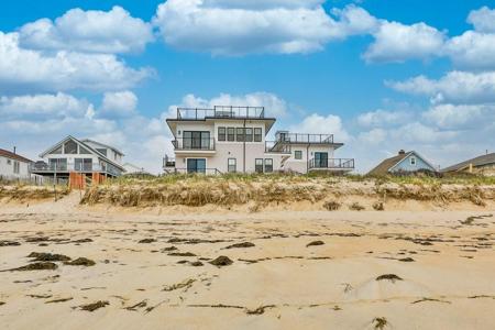504 North End Blvd