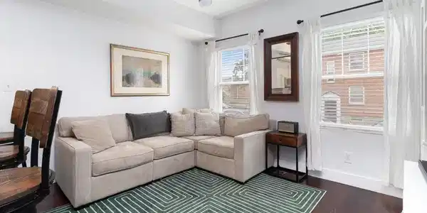 204 W 9th St