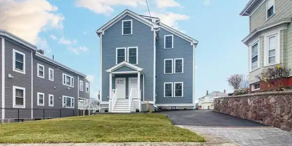 36 Orient Ave