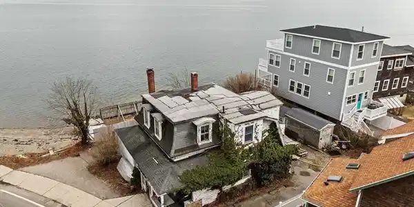 105 Spring St