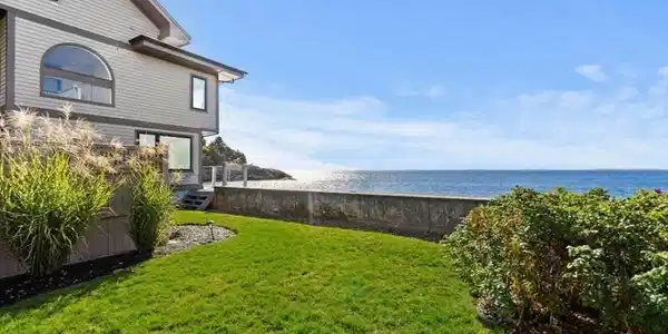 183 Bass Point Rd