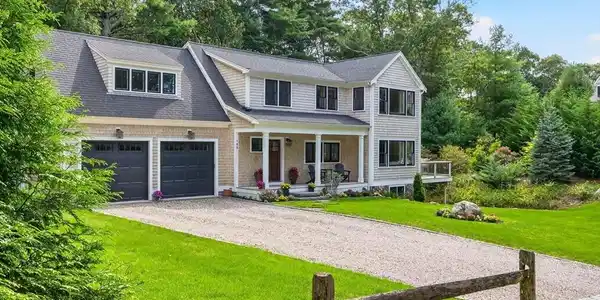105 Bay Road