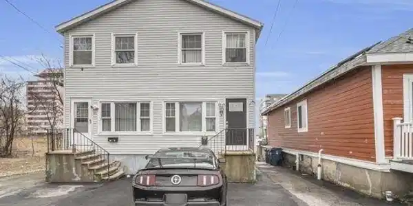 95 Bay Rd