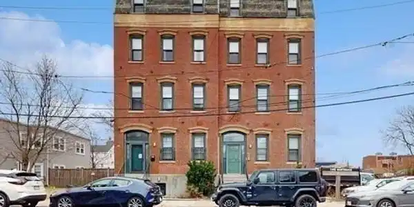 89 Pearl St