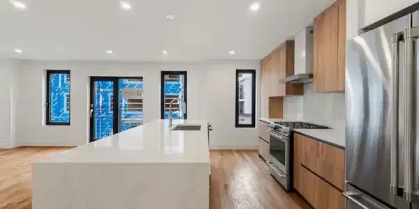 6 Devine Way