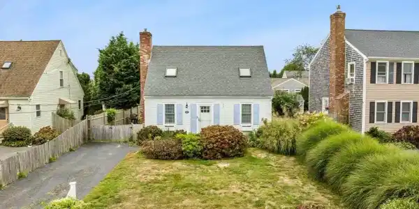 58 Tupper Ave
