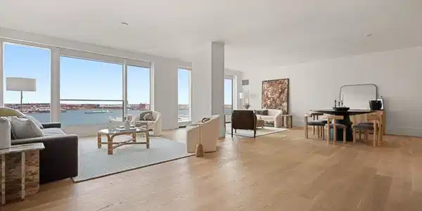 150 Seaport Boulevard