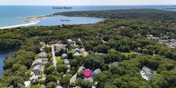 89 Swift Ave