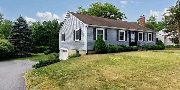 50 Forest Ave Ext