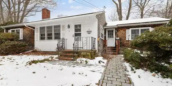 3 Martha's Lane