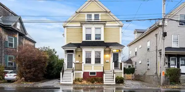 52 Webb St